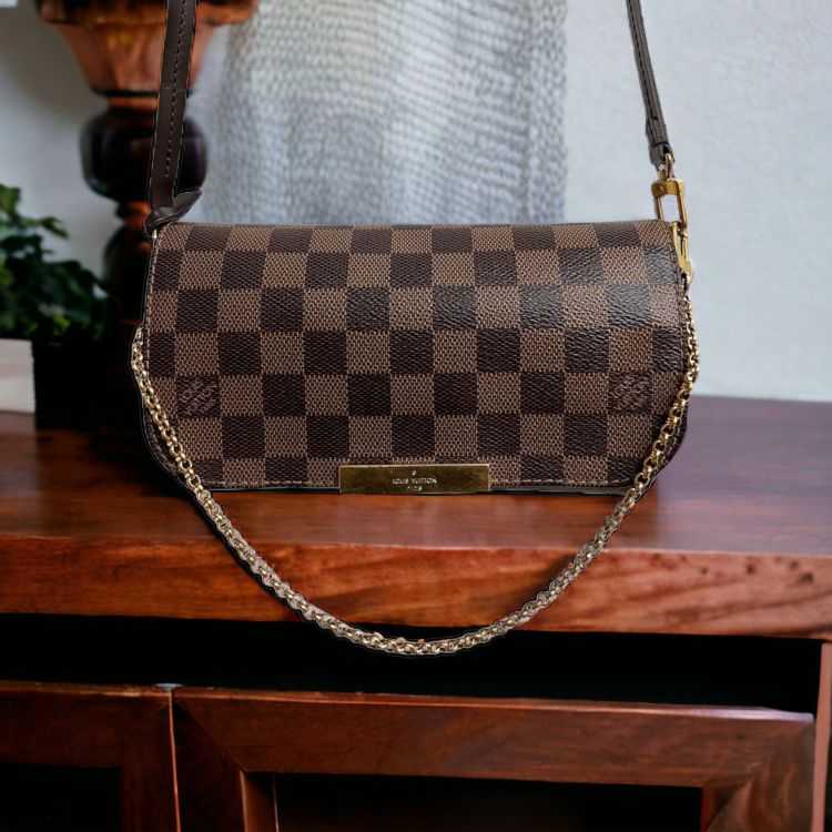 Sac à mains Louis Vuitton