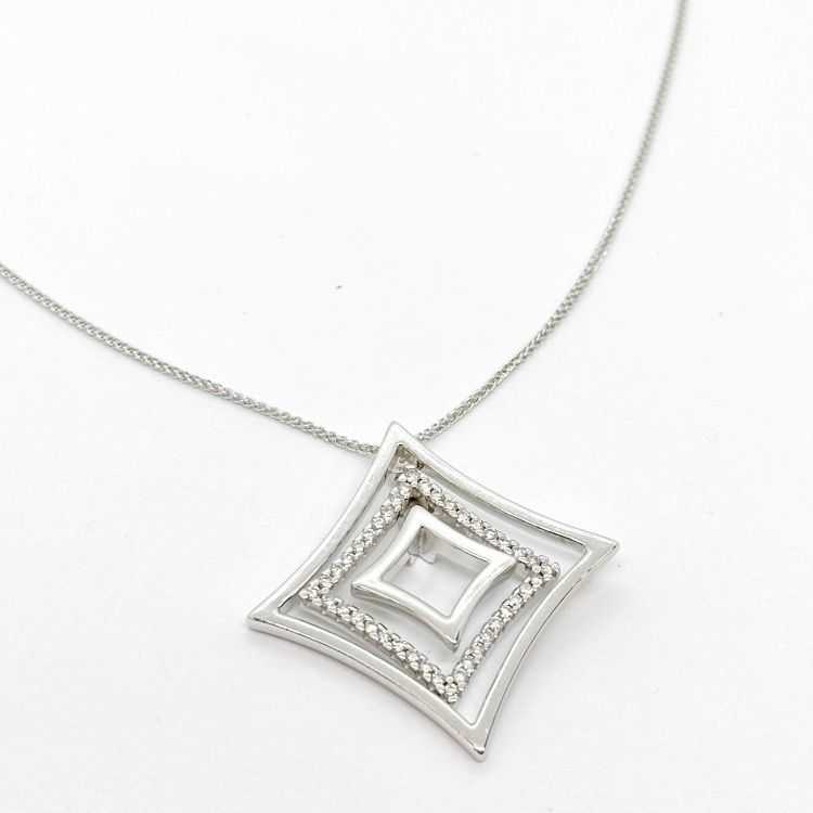 Collier Chimento