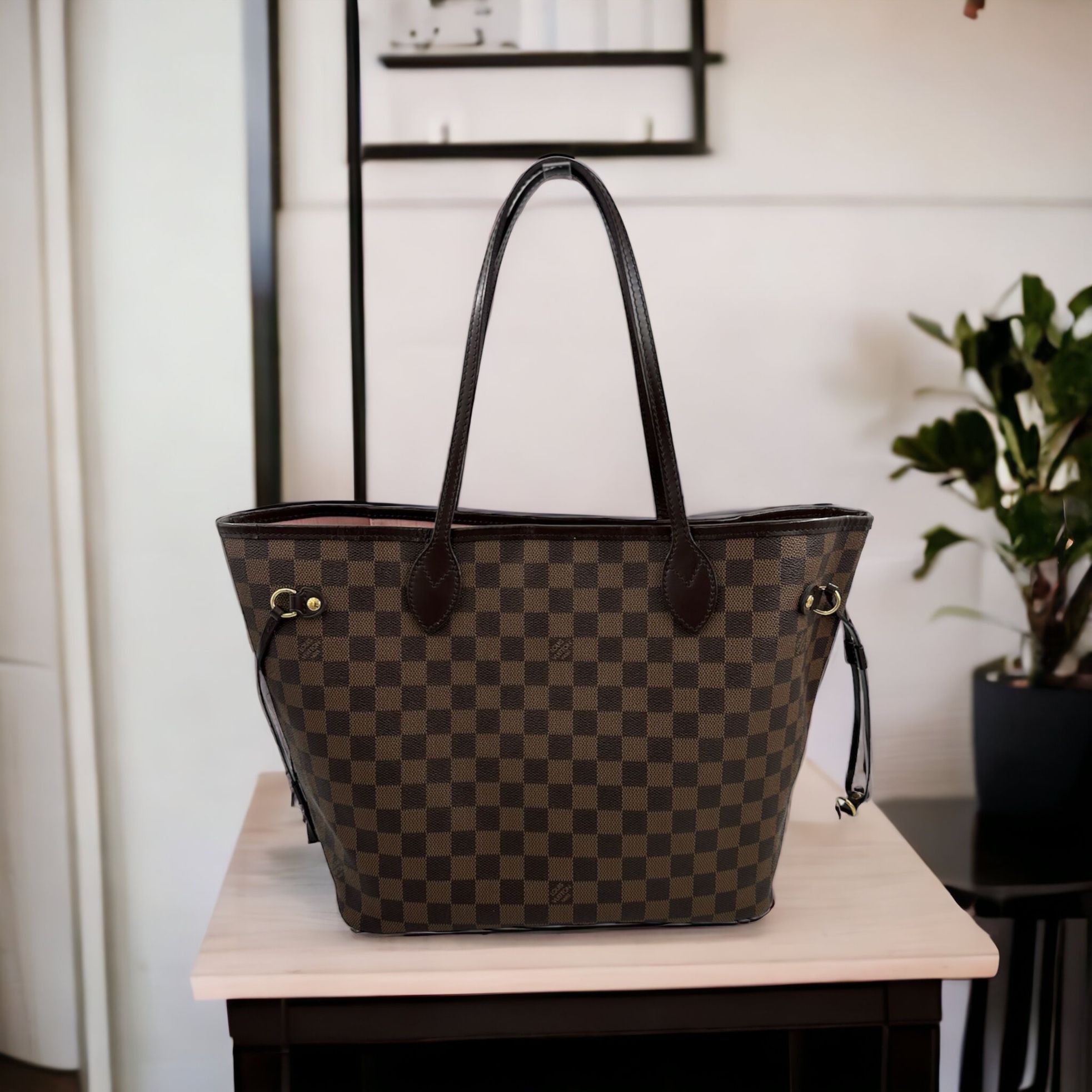 Louis Vuitton Neverfull MM - LuxeForYou