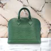 Sacs Louis Vuitton Alma BB Vert d'occasion