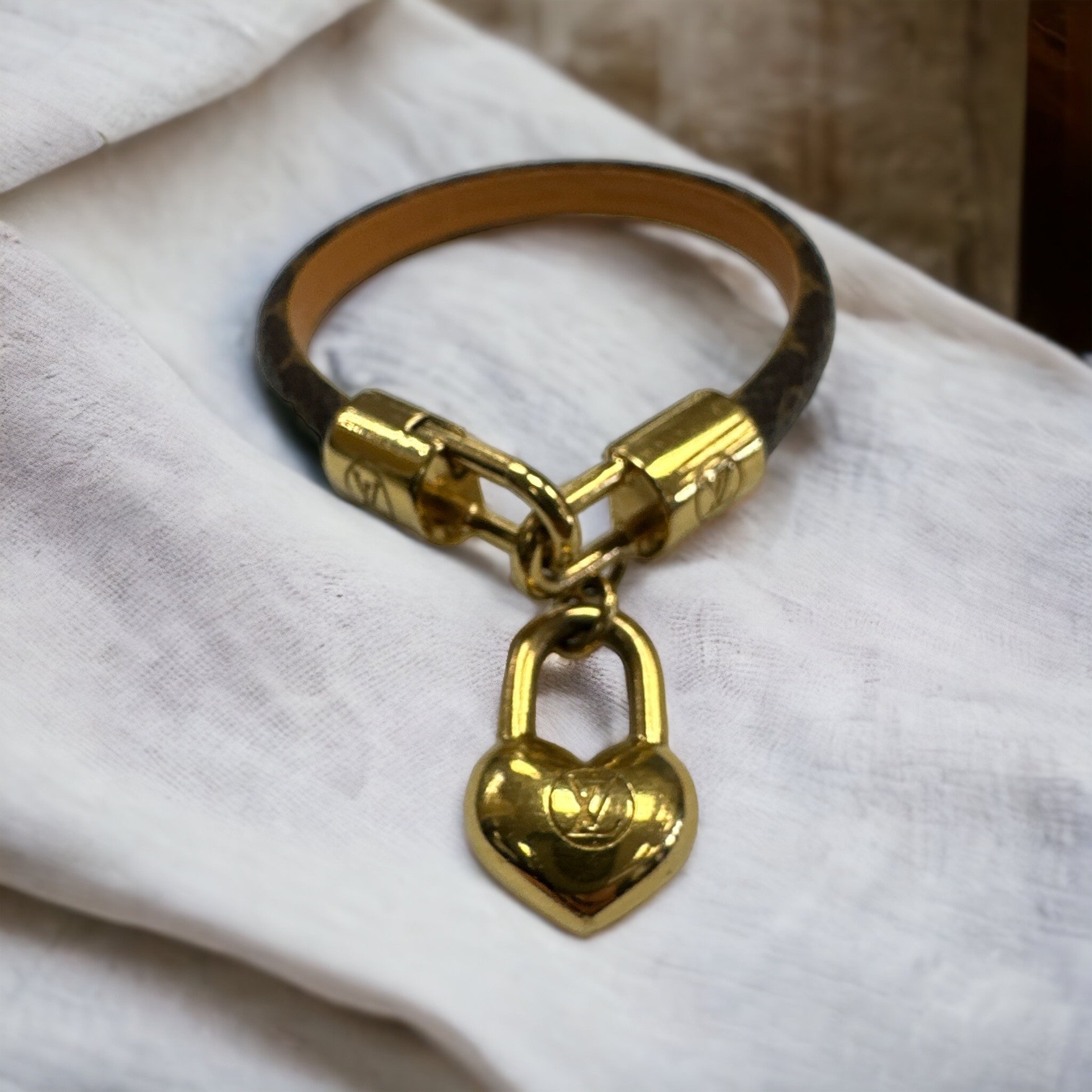 Louis Vuitton Crazy in Lock Bracelet, Brown, 17