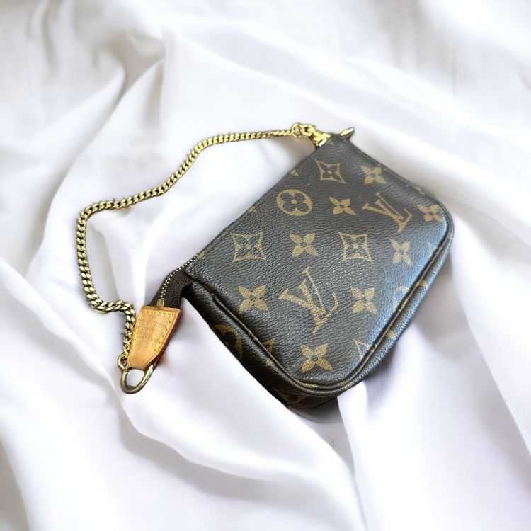 Mini Pochette Louis Vuitton