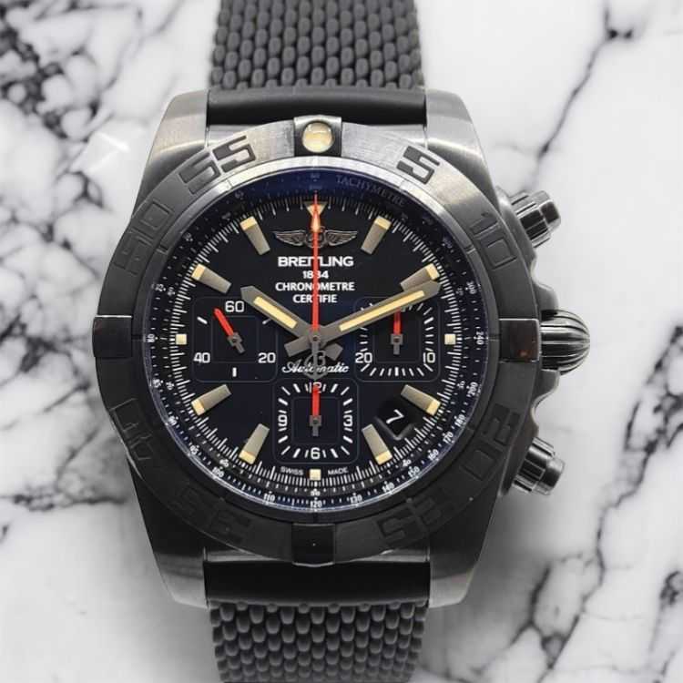 Breitling chronomat 44 blacksteel hotsell