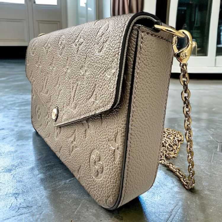 Pochette Louis Vuitton