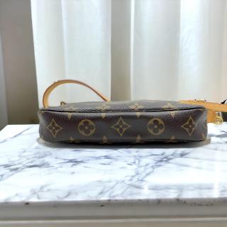 Pochette Louis Vuitton