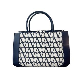 Valentino Tote Vlogo