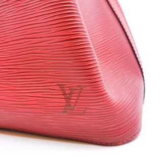 Cuir epi louis vuitton hotsell